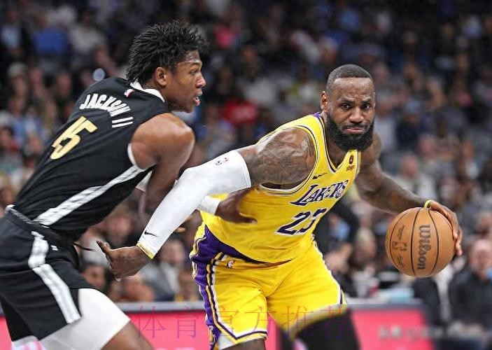 湖人16分逆转灰熊！没想到詹姆斯赛后这么说，我的比赛没有短板！